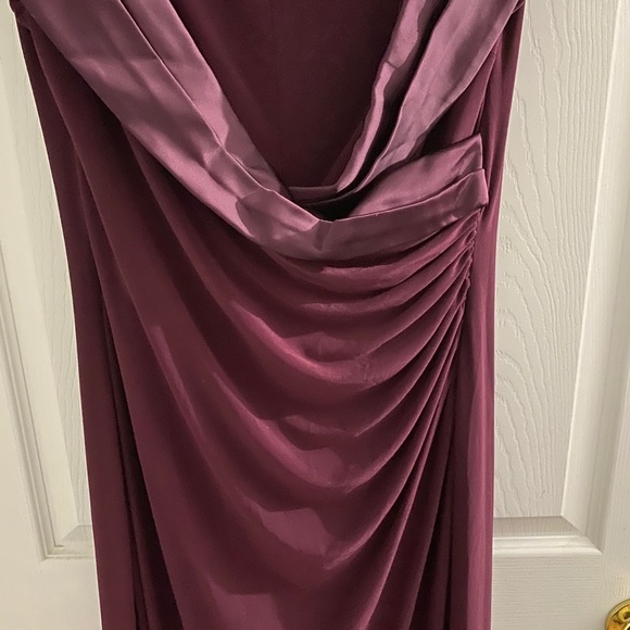 Sleeveless Portrait-Collar Draped Gown - Picture 10 of 11